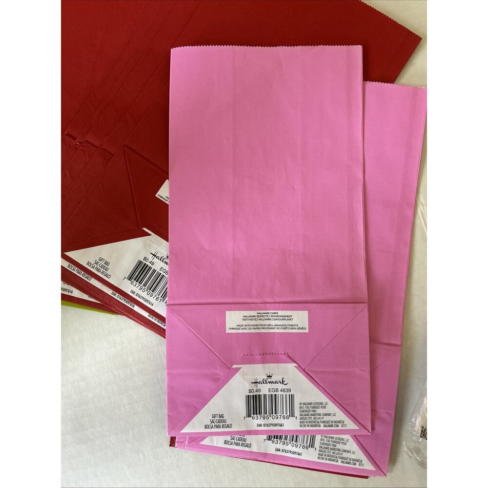 hallmark lot of 49 paper gift bags Plus 2 new Tissue Paper. Pink Blue Red Green - Picture 5 of 6
